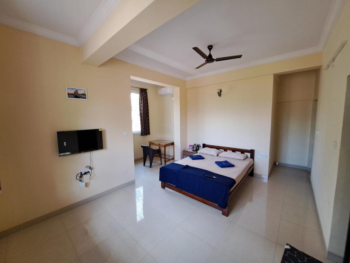 Aparthotel D'souza's *