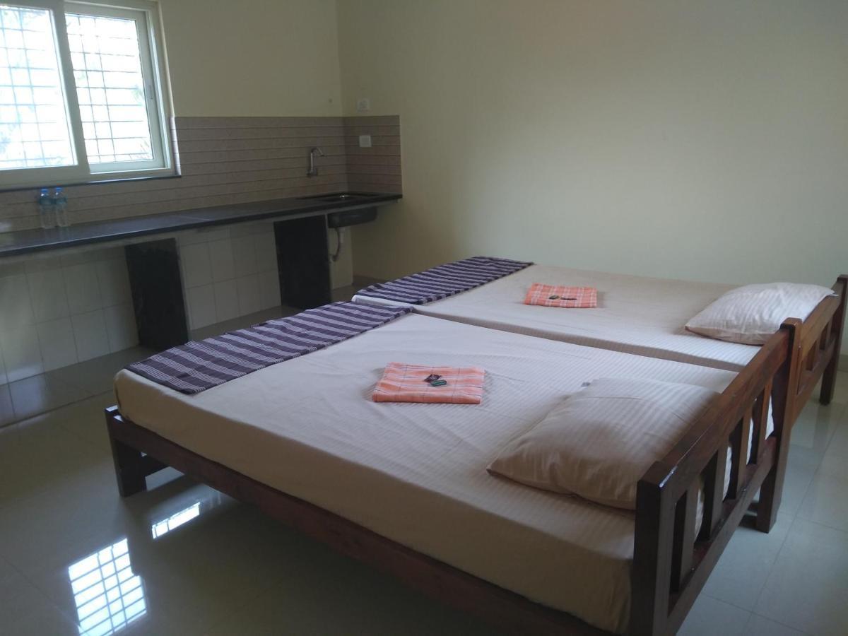 Aparthotel D'souza's Tivim